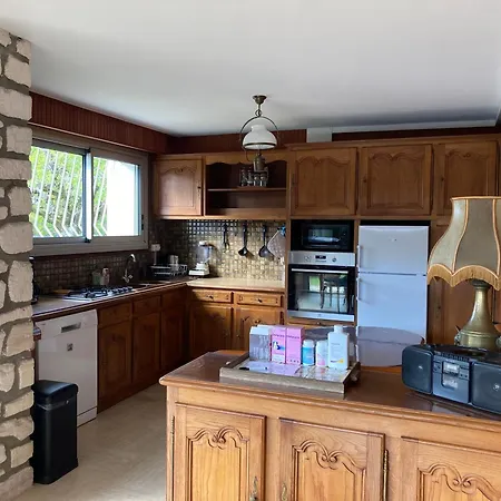 4* Proche Centre Et Plage. Animaux Bienvenus Villa